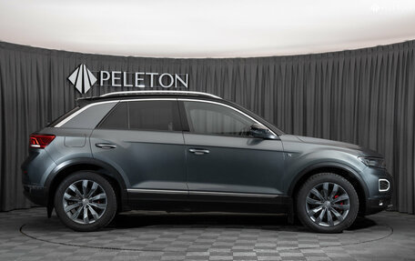 Volkswagen T-Roc I, 2019 год, 2 030 000 рублей, 7 фотография