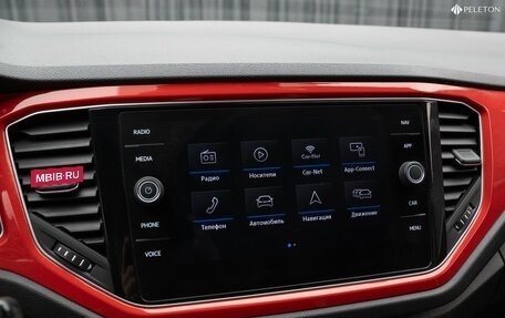 Volkswagen T-Roc I, 2019 год, 2 030 000 рублей, 19 фотография