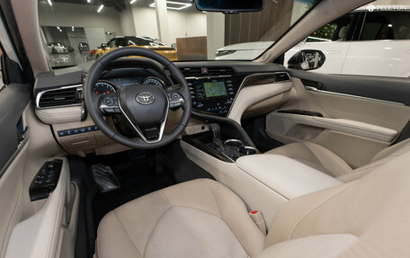 Toyota Camry, 2019 год, 3 170 150 рублей, 8 фотография