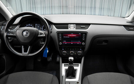 Skoda Octavia, 2013 год, 995 000 рублей, 10 фотография