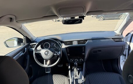 Skoda Octavia, 2018 год, 1 850 000 рублей, 10 фотография