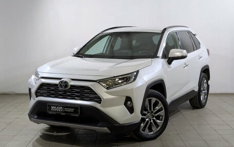 Toyota RAV4, 2022 год, 3 650 000 рублей, 1 фотография