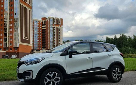 Renault Kaptur I рестайлинг, 2017 год, 1 070 000 рублей, 1 фотография