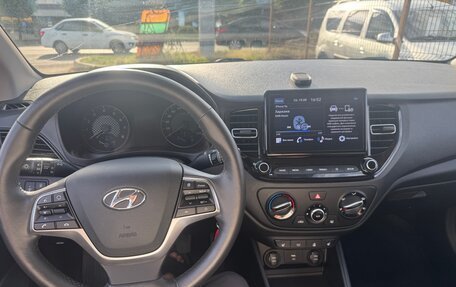 Hyundai Solaris II рестайлинг, 2022 год, 1 540 000 рублей, 6 фотография