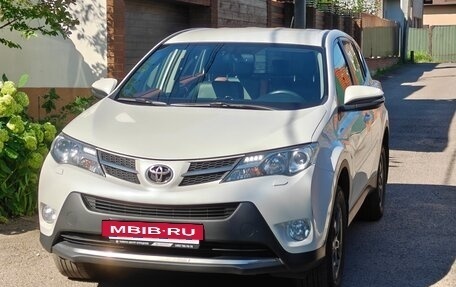 Toyota RAV4, 2013 год, 1 650 000 рублей, 2 фотография
