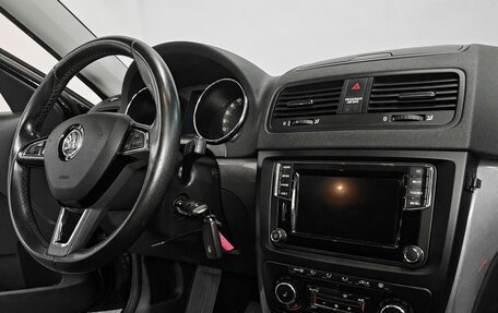 Skoda Yeti I рестайлинг, 2015 год, 1 395 000 рублей, 10 фотография