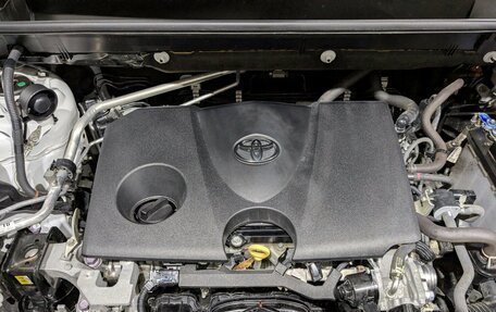 Toyota RAV4, 2022 год, 3 650 000 рублей, 5 фотография