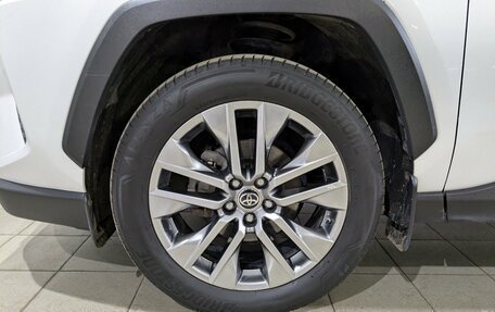 Toyota RAV4, 2022 год, 3 650 000 рублей, 6 фотография