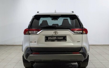 Toyota RAV4, 2022 год, 3 650 000 рублей, 16 фотография