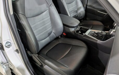 Toyota RAV4, 2022 год, 3 650 000 рублей, 13 фотография