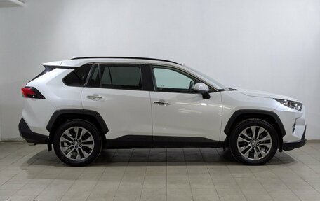 Toyota RAV4, 2022 год, 3 650 000 рублей, 11 фотография