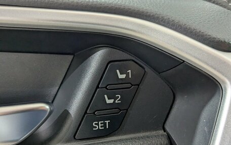 Toyota RAV4, 2022 год, 3 650 000 рублей, 22 фотография