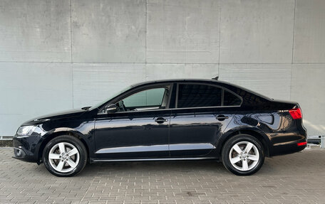Volkswagen Jetta VI, 2011 год, 960 000 рублей, 4 фотография