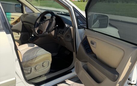 Toyota Harrier, 1999 год, 950 000 рублей, 11 фотография
