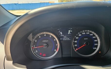 Hyundai Solaris II рестайлинг, 2011 год, 780 000 рублей, 7 фотография