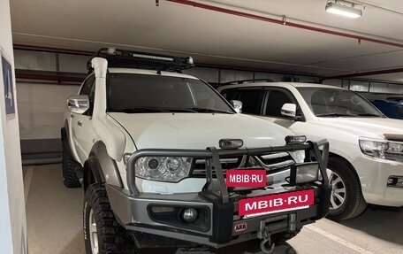 Mitsubishi L200 IV рестайлинг, 2014 год, 3 500 000 рублей, 10 фотография