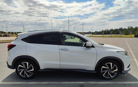 Honda Vezel, 2019 год, 1 950 000 рублей, 3 фотография
