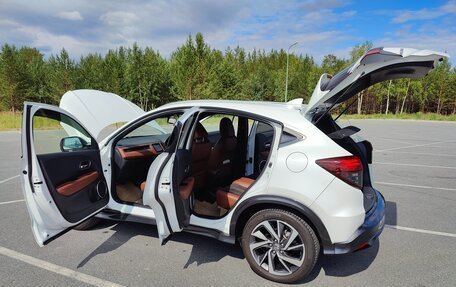 Honda Vezel, 2019 год, 1 950 000 рублей, 7 фотография