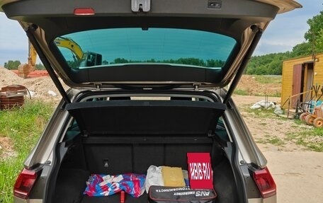 Volkswagen Tiguan II, 2017 год, 2 100 000 рублей, 2 фотография
