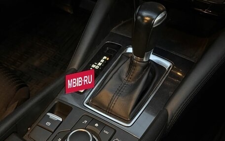 Mazda 6, 2018 год, 2 000 000 рублей, 12 фотография
