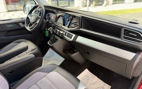Volkswagen Multivan T6 рестайлинг, 2023 год, 6 290 000 рублей, 13 фотография