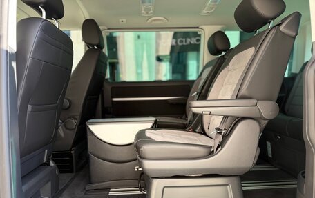 Volkswagen Multivan T6 рестайлинг, 2023 год, 6 290 000 рублей, 20 фотография