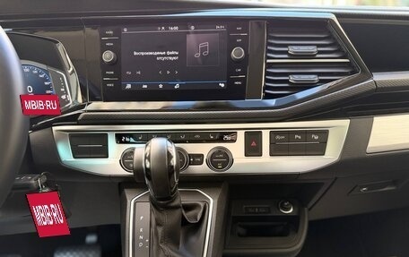 Volkswagen Multivan T6 рестайлинг, 2023 год, 6 290 000 рублей, 19 фотография