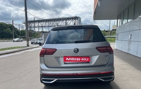 Volkswagen Tiguan II, 2021 год, 3 150 000 рублей, 4 фотография