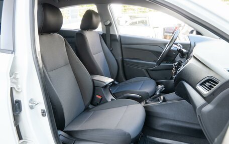 Hyundai Solaris II рестайлинг, 2017 год, 1 320 000 рублей, 8 фотография