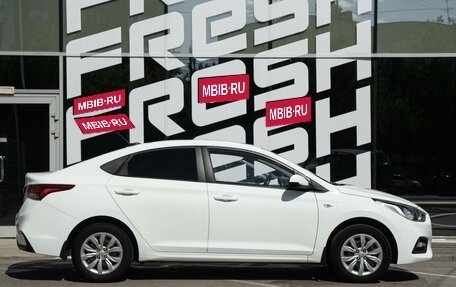 Hyundai Solaris II рестайлинг, 2017 год, 1 320 000 рублей, 5 фотография