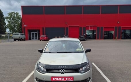 Volkswagen Polo VI (EU Market), 2012 год, 400 000 рублей, 1 фотография