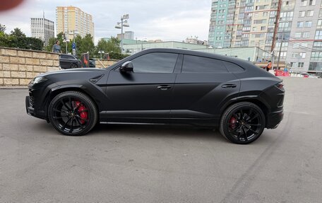 Lamborghini Urus I, 2022 год, 23 000 000 рублей, 2 фотография