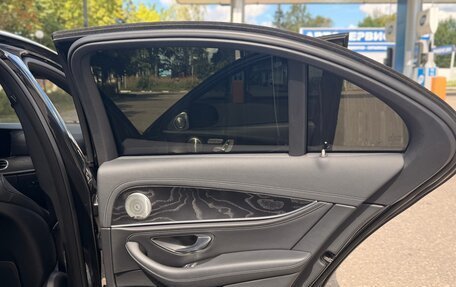 Mercedes-Benz E-Класс, 2017 год, 2 444 000 рублей, 32 фотография