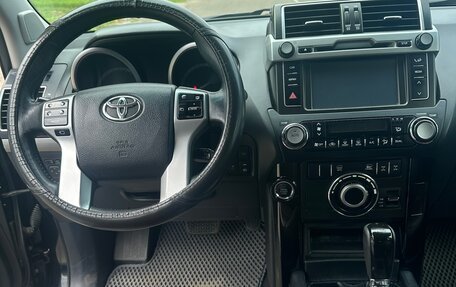 Toyota Land Cruiser Prado 150 рестайлинг 2, 2016 год, 3 450 000 рублей, 9 фотография