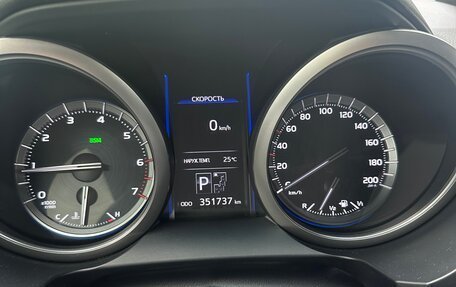 Toyota Land Cruiser Prado 150 рестайлинг 2, 2016 год, 3 450 000 рублей, 19 фотография