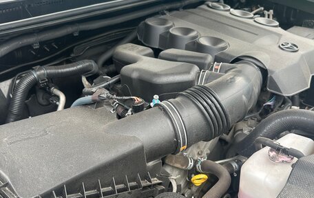Toyota Land Cruiser Prado 150 рестайлинг 2, 2016 год, 3 450 000 рублей, 22 фотография