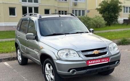 Chevrolet Niva I рестайлинг, 2010 год, 420 000 рублей, 3 фотография
