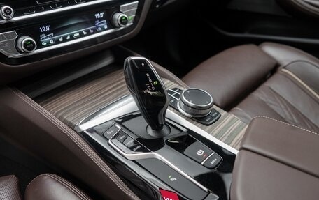 BMW 5 серия, 2019 год, 4 950 000 рублей, 37 фотография