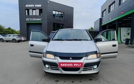 Mitsubishi Space Star I рестайлинг, 2004 год, 300 000 рублей, 2 фотография