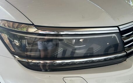 Volkswagen Tiguan II, 2018 год, 2 650 000 рублей, 15 фотография