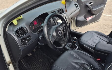 Volkswagen Polo VI (EU Market), 2012 год, 400 000 рублей, 15 фотография
