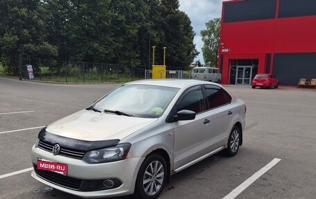 Volkswagen Polo VI (EU Market), 2012 год, 400 000 рублей, 2 фотография