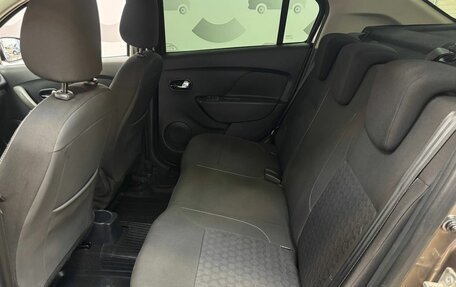 Renault Logan II, 2018 год, 1 000 000 рублей, 11 фотография