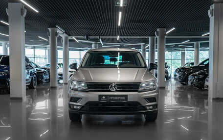 Volkswagen Tiguan II, 2019 год, 2 330 000 рублей, 3 фотография