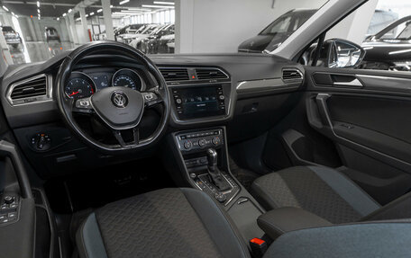 Volkswagen Tiguan II, 2019 год, 2 330 000 рублей, 7 фотография