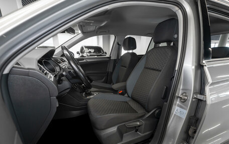 Volkswagen Tiguan II, 2019 год, 2 330 000 рублей, 9 фотография