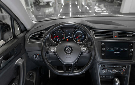 Volkswagen Tiguan II, 2019 год, 2 330 000 рублей, 10 фотография