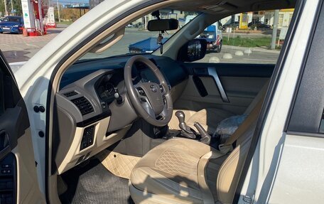 Toyota Land Cruiser Prado 150 рестайлинг 2, 2022 год, 7 600 000 рублей, 8 фотография