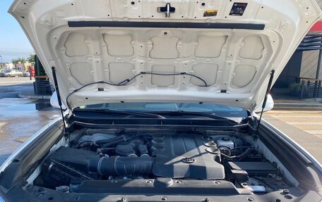 Toyota Land Cruiser Prado 150 рестайлинг 2, 2022 год, 7 600 000 рублей, 13 фотография
