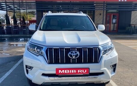 Toyota Land Cruiser Prado 150 рестайлинг 2, 2022 год, 7 600 000 рублей, 3 фотография